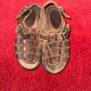 Vtg kids fishermen sandals , buckled minimal wear